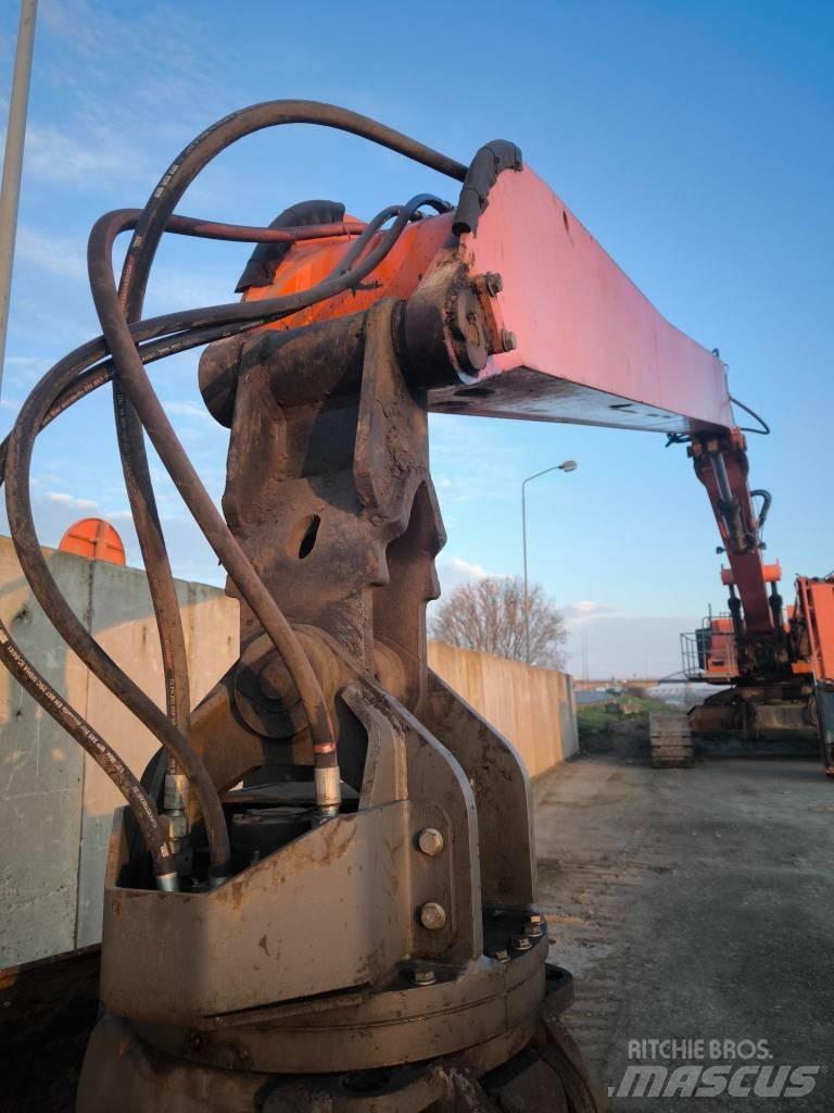Hitachi ZX 800 Pelle sur chenilles