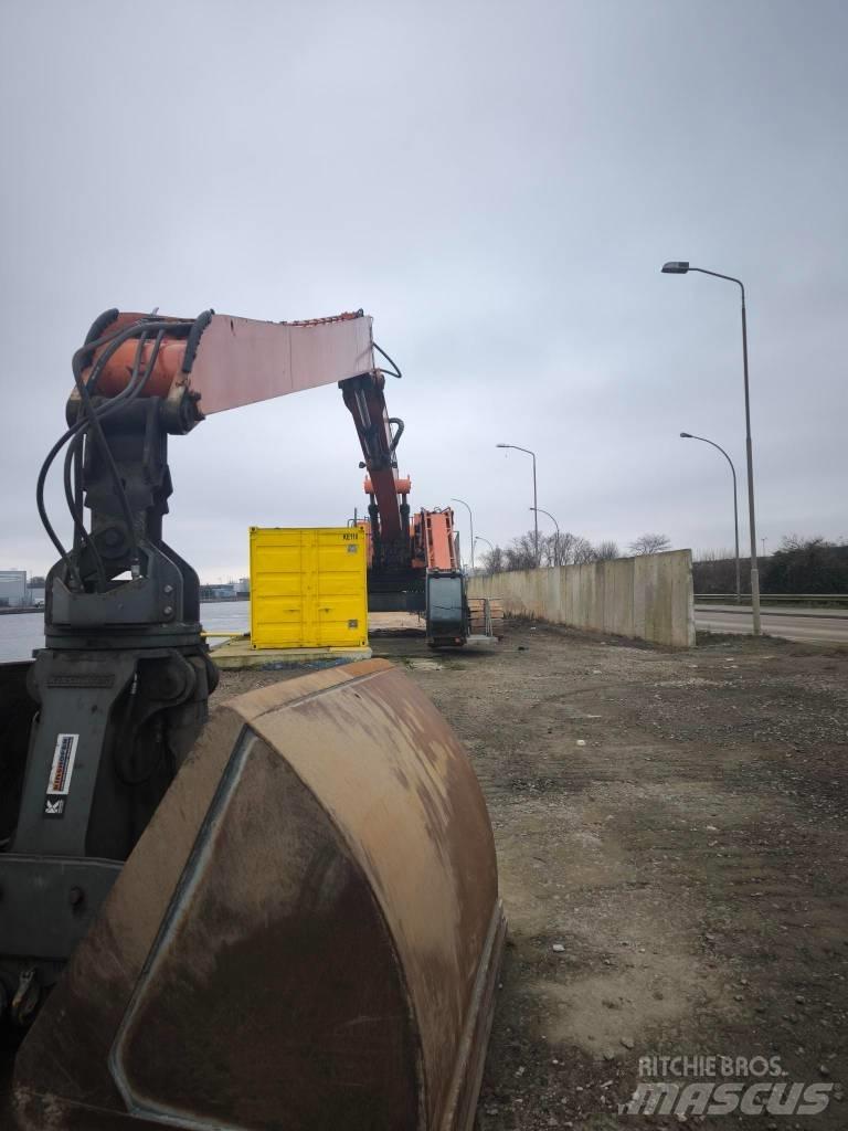 Hitachi ZX 800 Pelle sur chenilles
