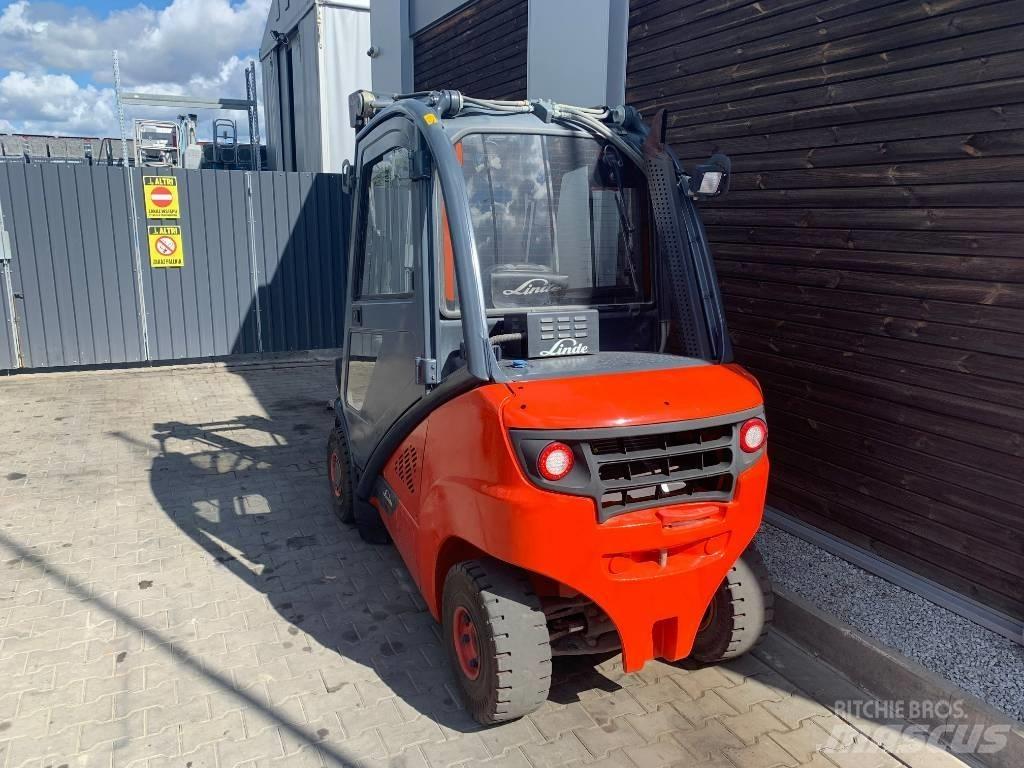 Linde H25D-02 Chariots diesel