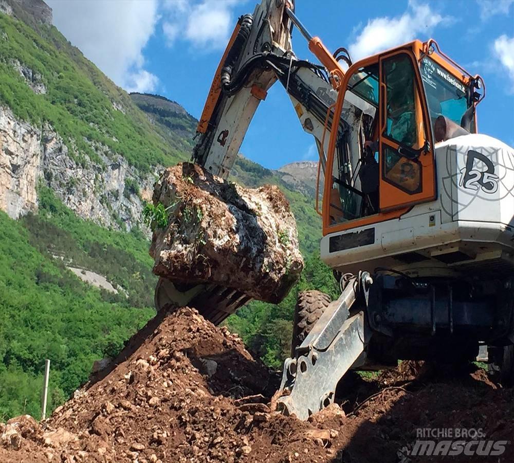 Euromach R125 Pelles amphibies