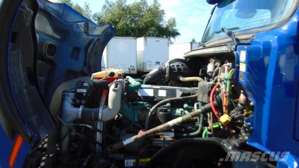 Volvo VNX 300 Autre camion