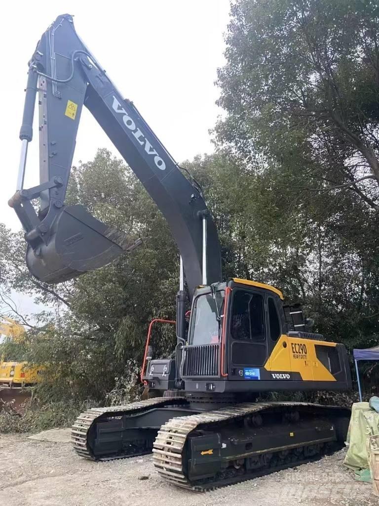 Volvo 290D Pelle sur chenilles