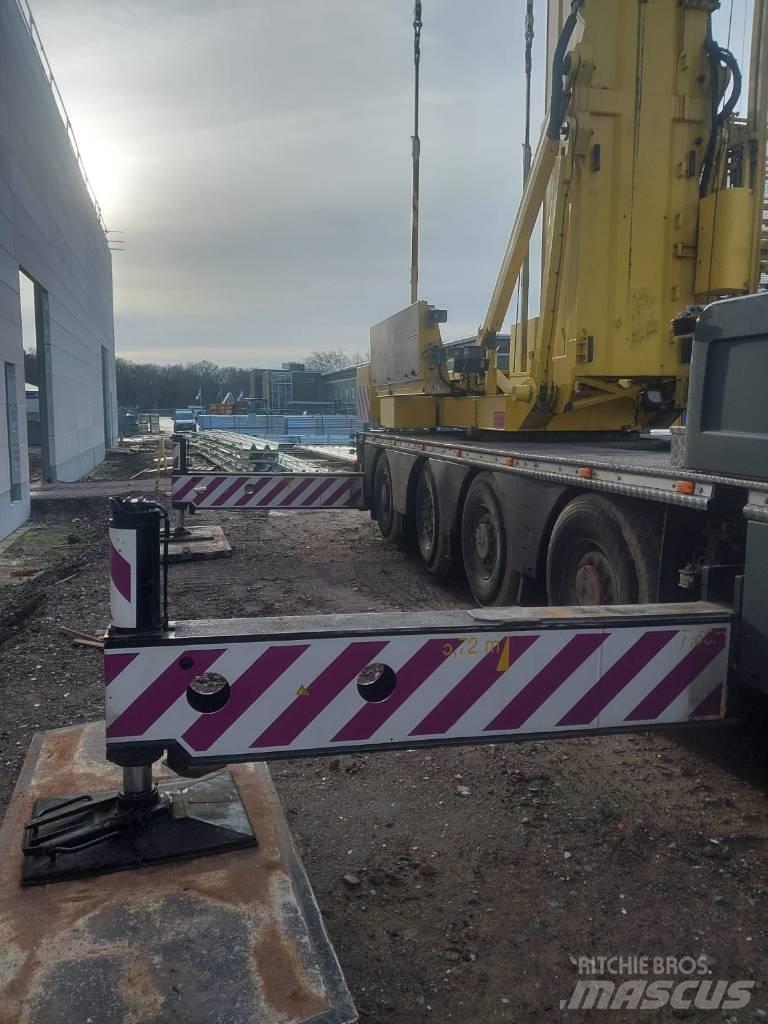 Spierings SK 599 AT5 Grue à tour