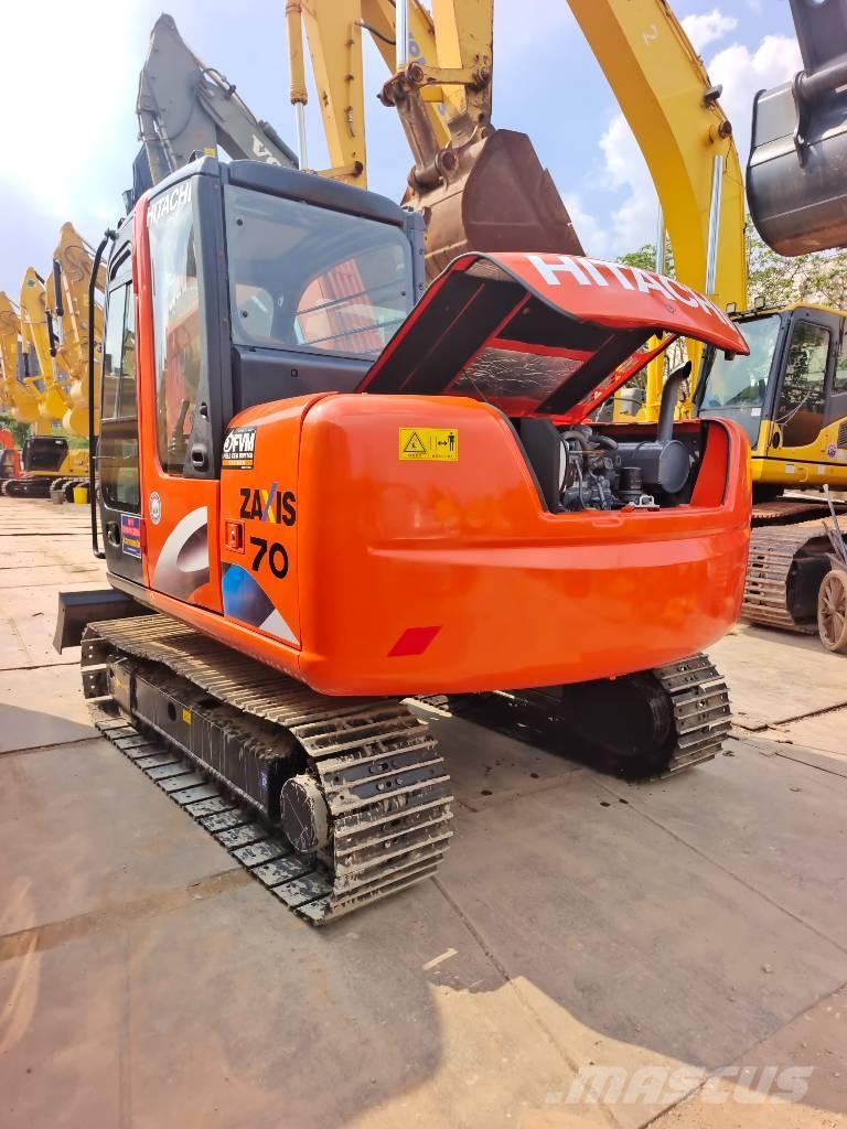 Hitachi Zaxis 70 Pelle sur chenilles