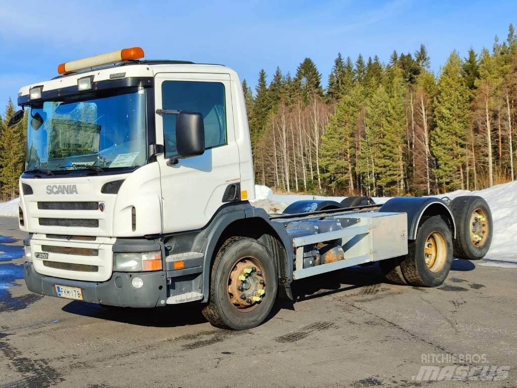 Scania P 320 Châssis cabine