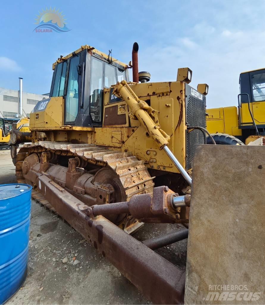 CAT D 7 G II Bouteurs sur chenilles