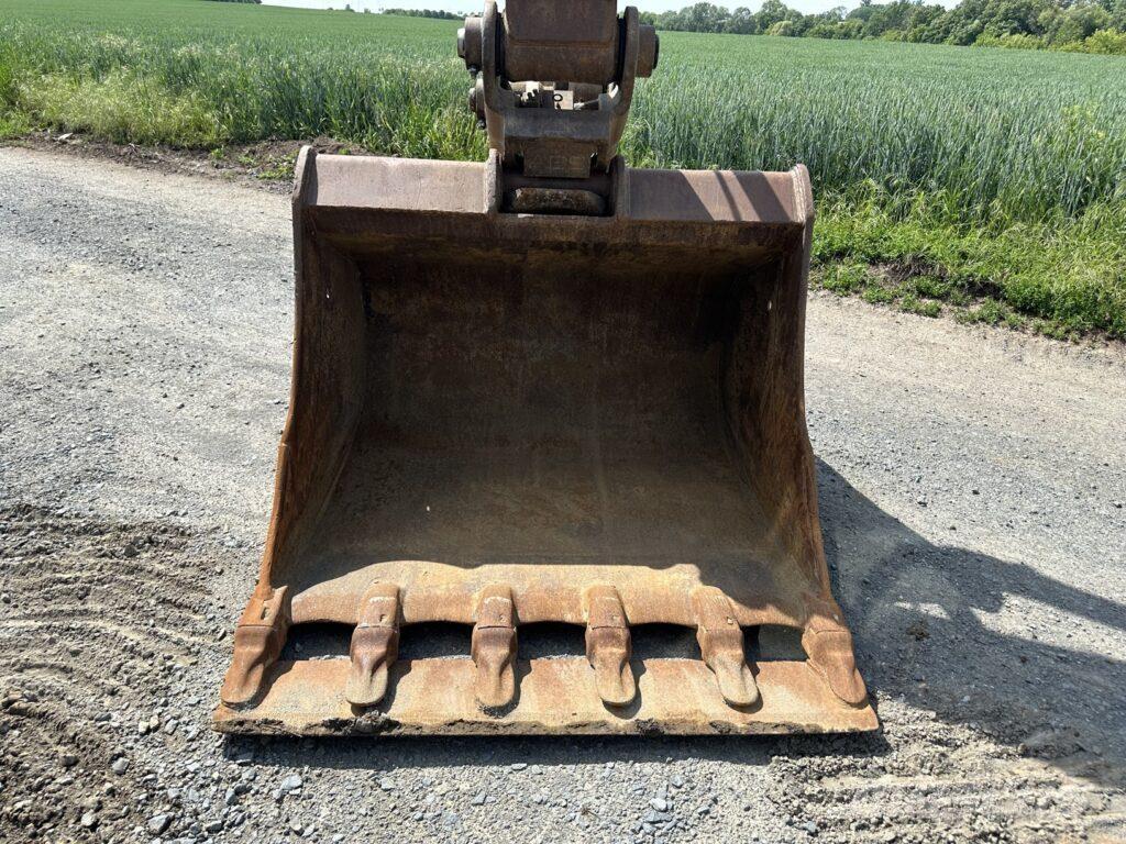 Volvo EC220EL Pelle sur chenilles