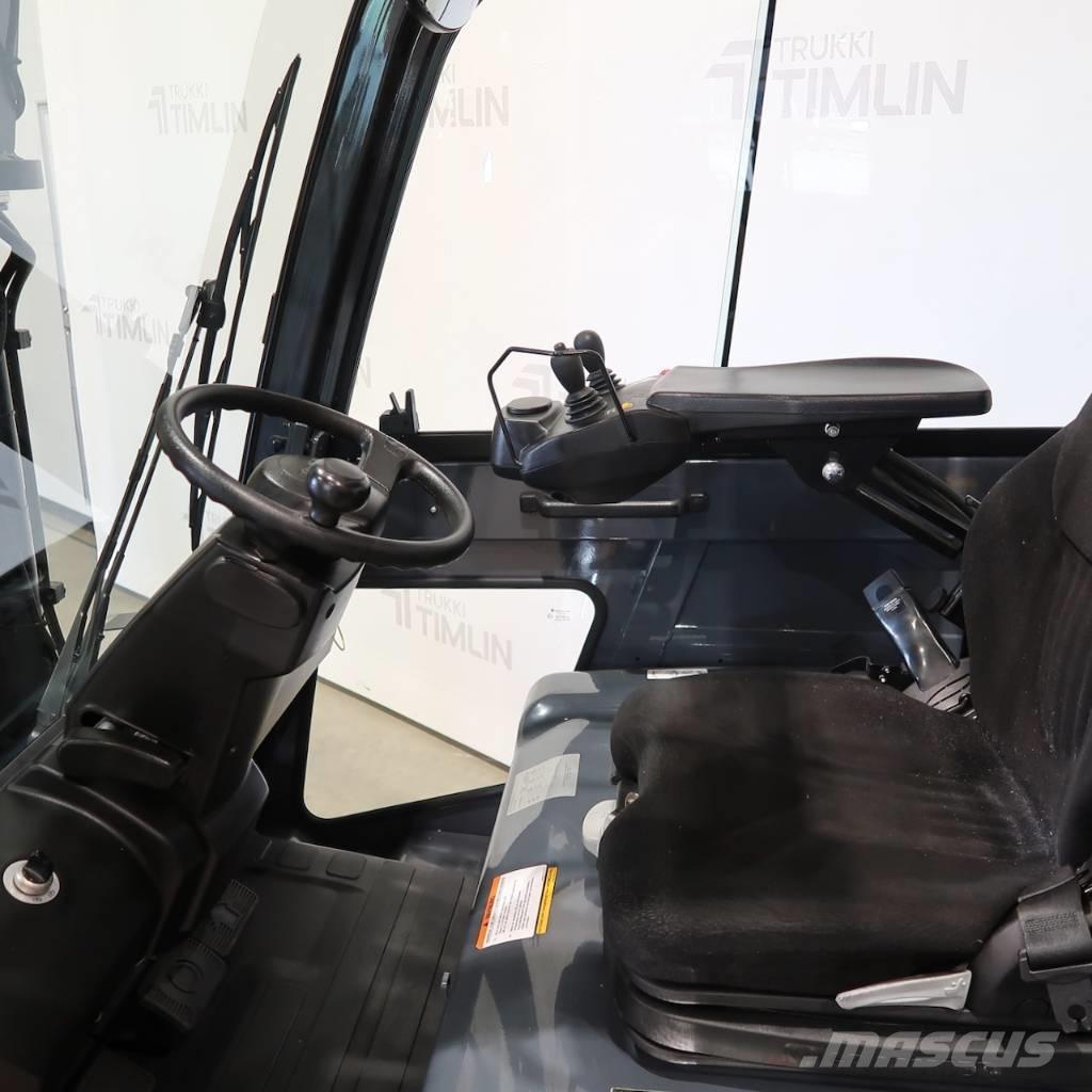 Toyota 8FBMKT25 Chariots élévateurs électriques