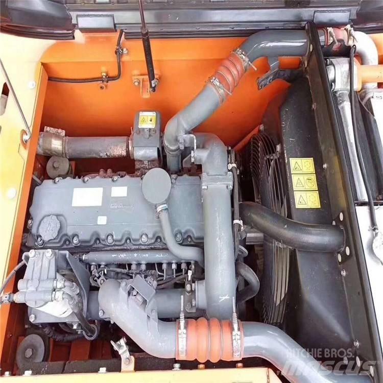 Doosan DX 225 Pelle sur chenilles