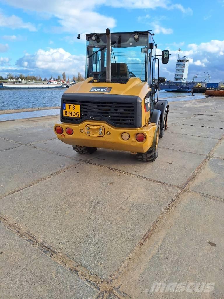 CAT 906 M Chargeuse sur pneus