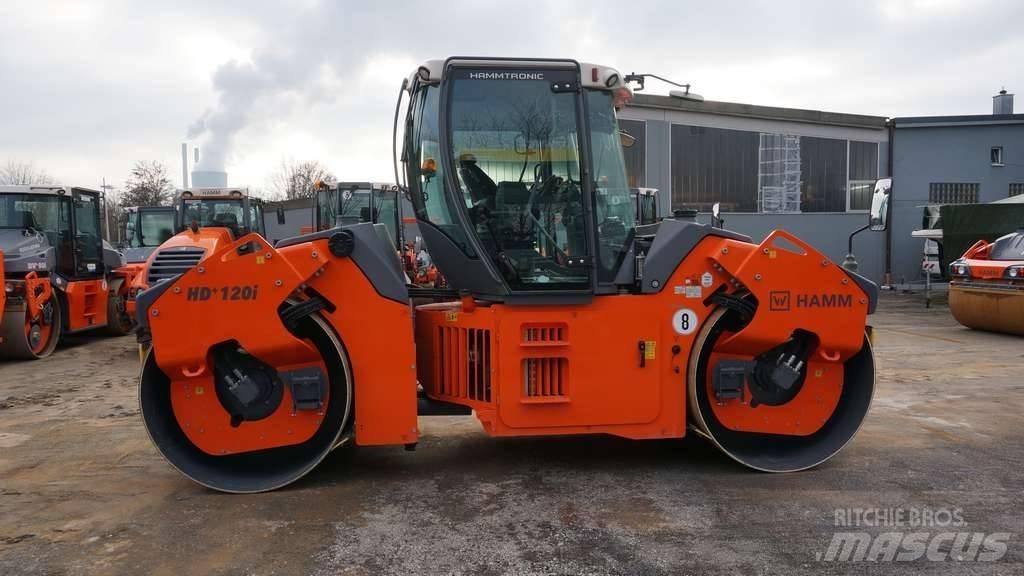 Hamm HD+120iVV Rouleaux tandem