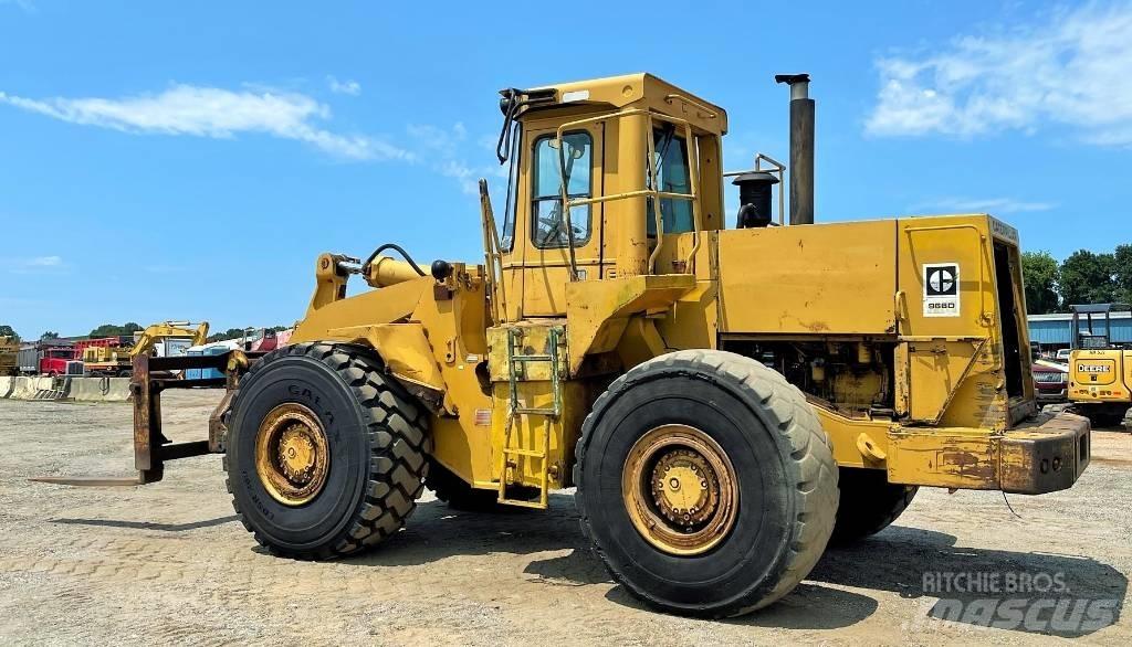 CAT 966 D Chargeuse sur pneus