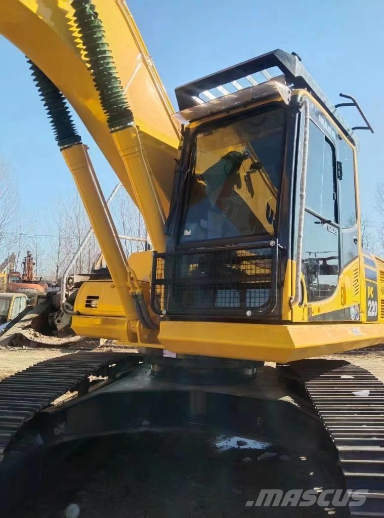 Komatsu 220-8 Pelle sur chenilles