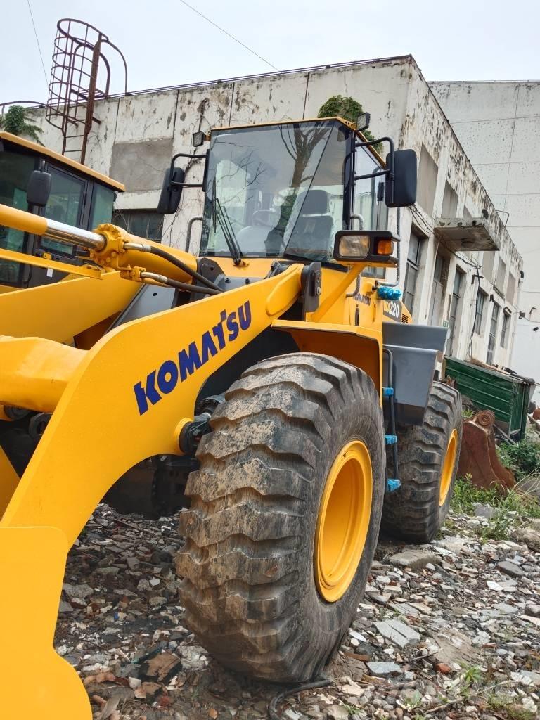 Komatsu WA 320 Chargeuse sur pneus