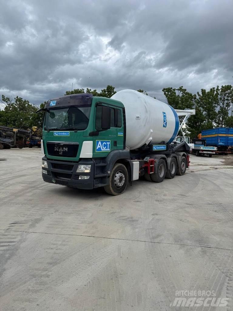 MAN TGS 32 - 440 Camion multibenne