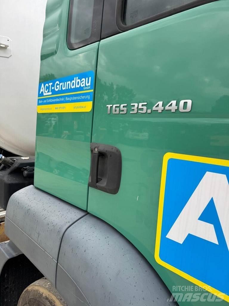 MAN TGS 32 - 440 Camion multibenne