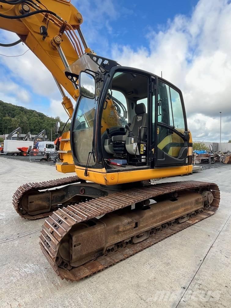 JCB JZ 235 LC Pelle sur chenilles
