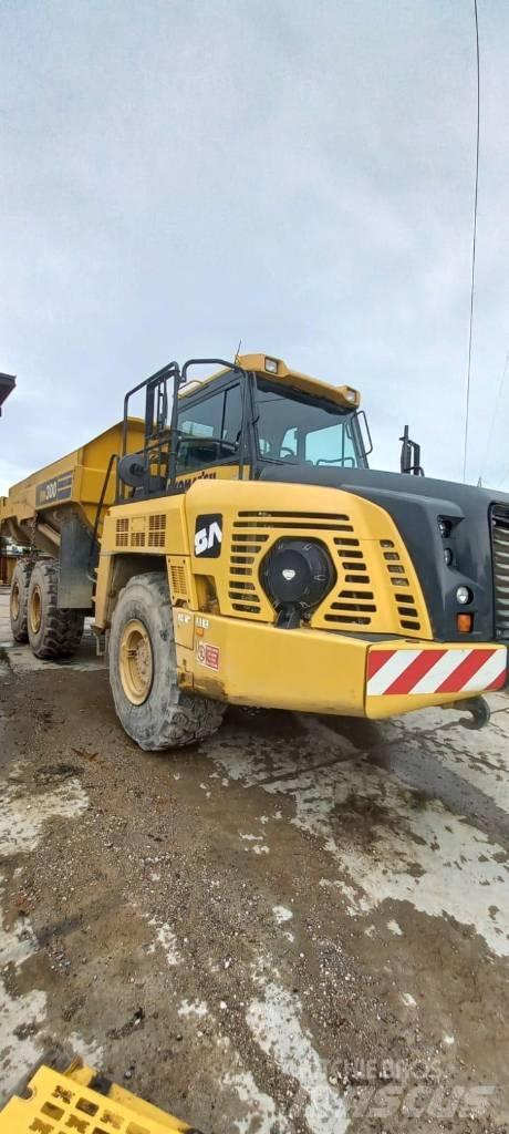 Komatsu HM300-5 Tombereau articulé