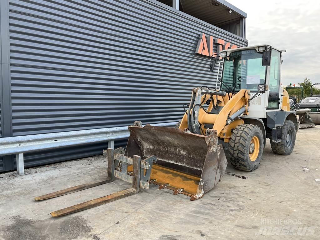 Liebherr L 506 Chargeuse sur pneus