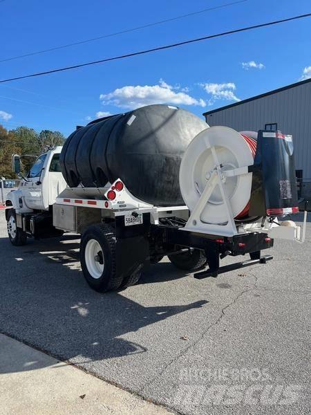 Sterling L9500 Camion aspirateur, Hydrocureur
