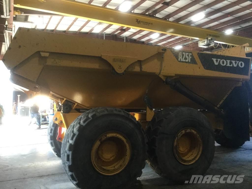 Volvo A 25 F Tombereau articulé