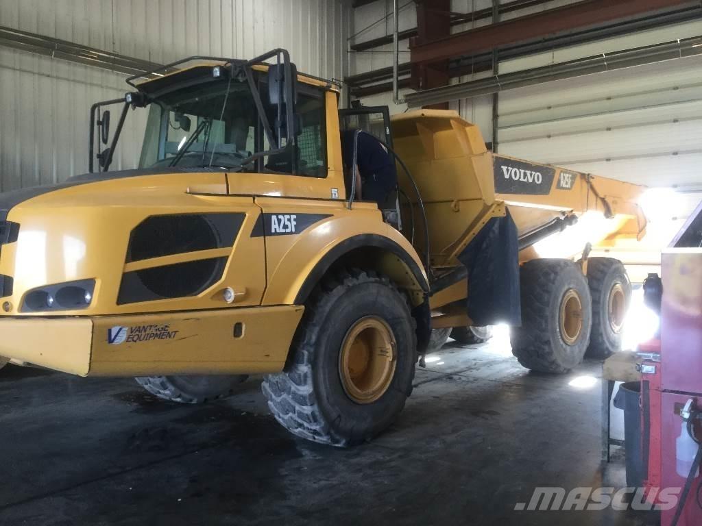 Volvo A 25 F Tombereau articulé