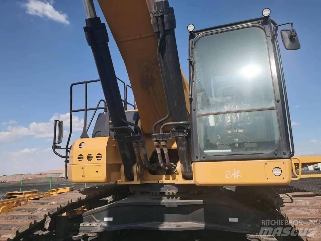 CAT 2020 CAT 374 Pelle sur pneus