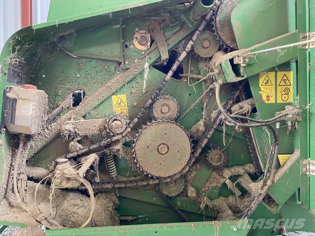 John Deere 568 Presse à balle ronde