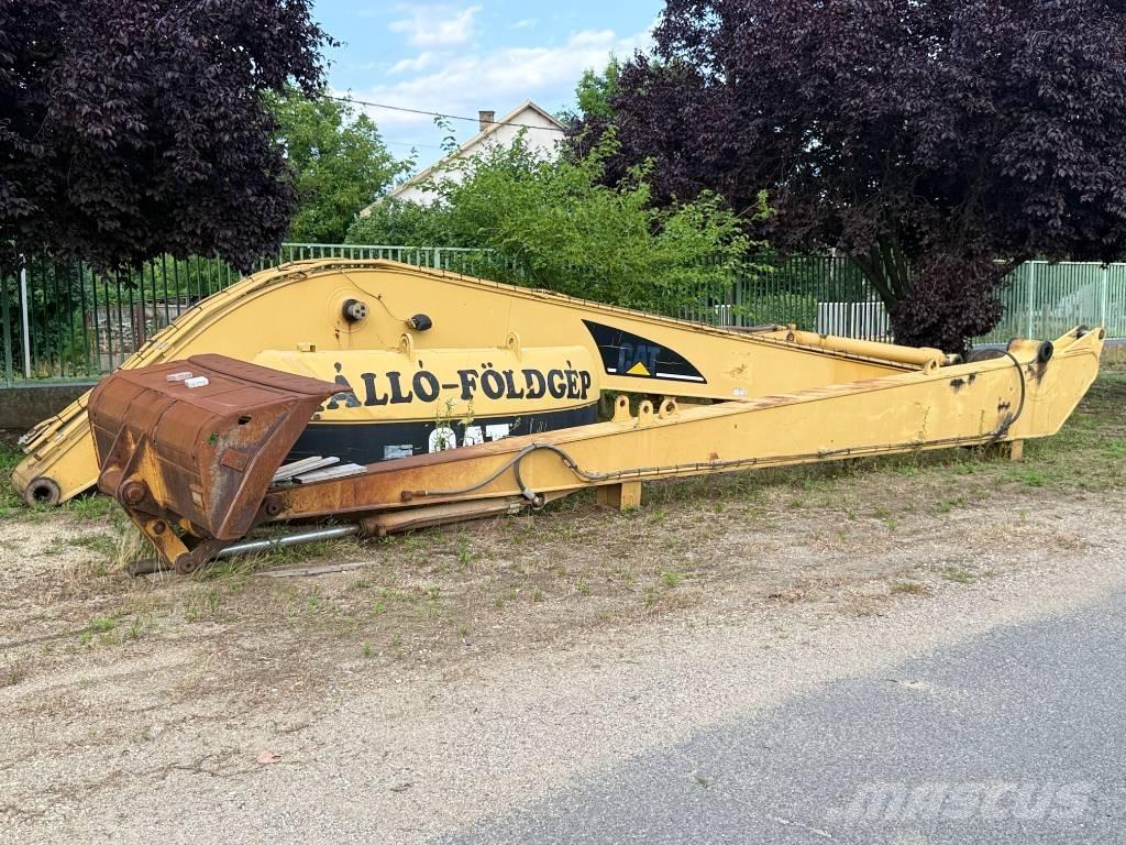 CAT 322 CL Pelle sur chenilles
