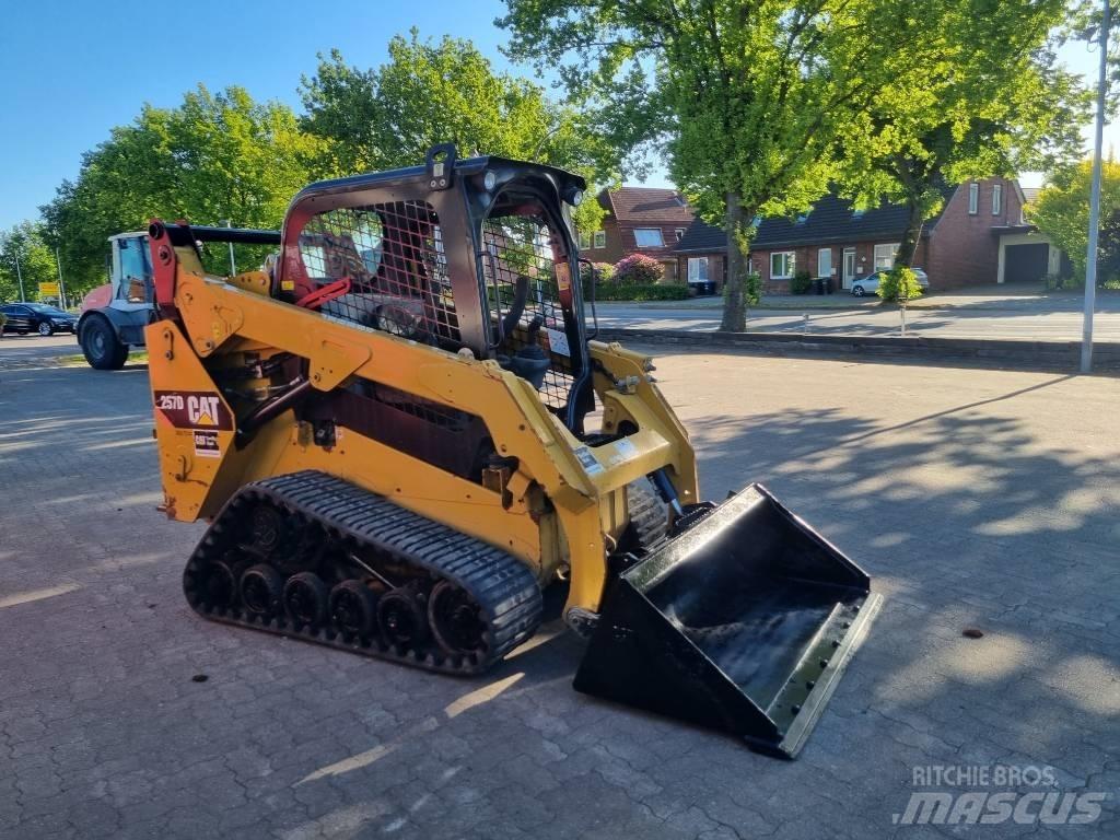 CAT 257 D Chargeuse compacte