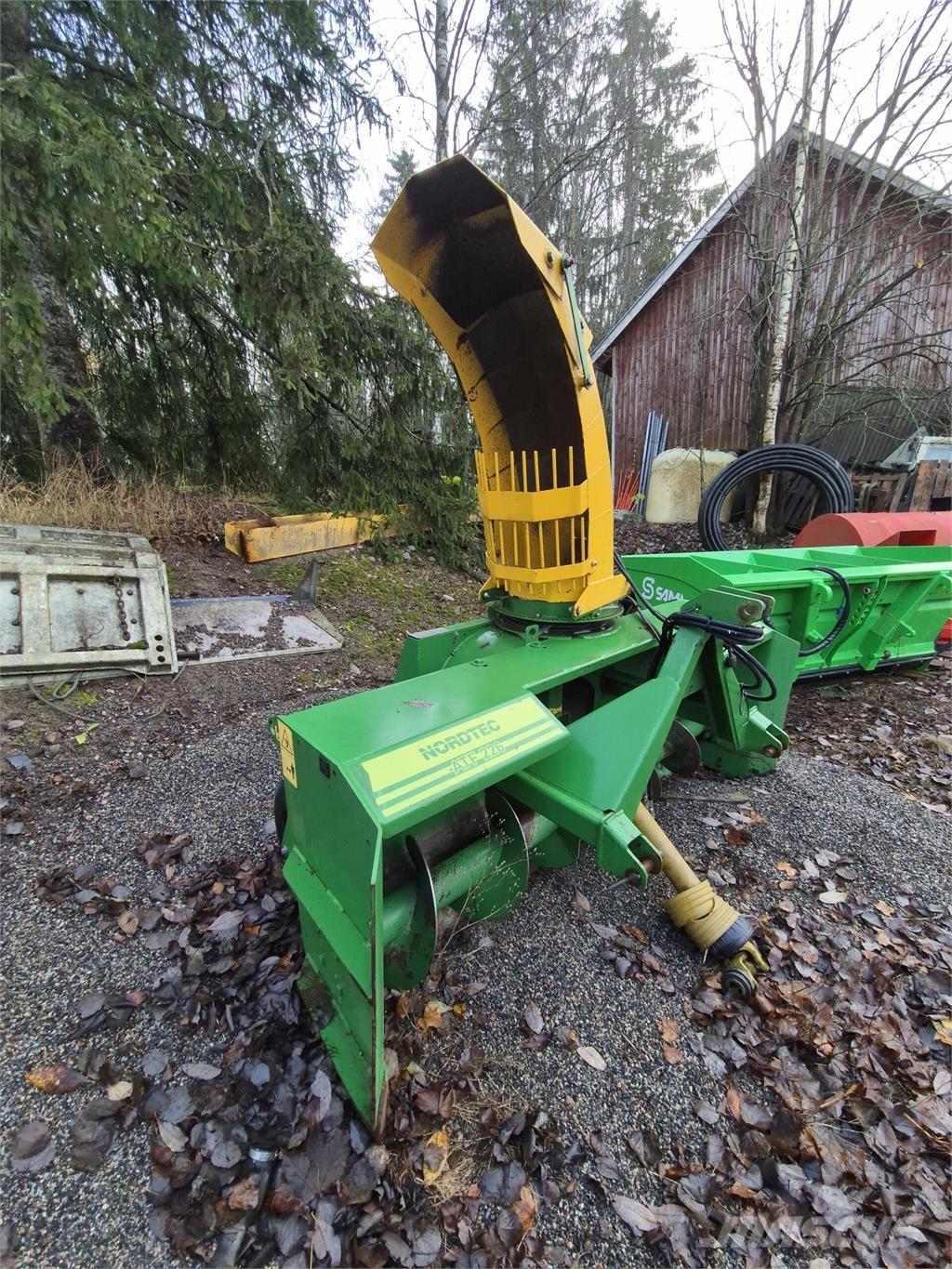 Ala-talkkari 226 Souffleuse à neige