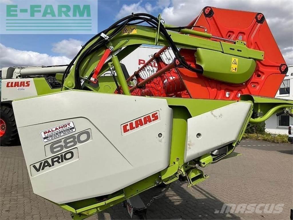 CLAAS trion 650 Moissonneuse batteuse
