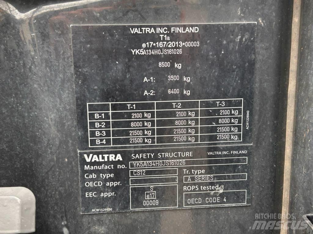 Valtra A 134 Tracteur
