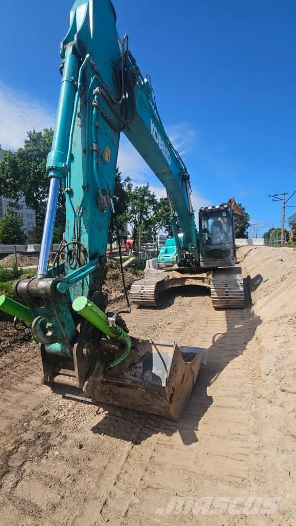 Kobelco SK 210 LC Pelle sur chenilles