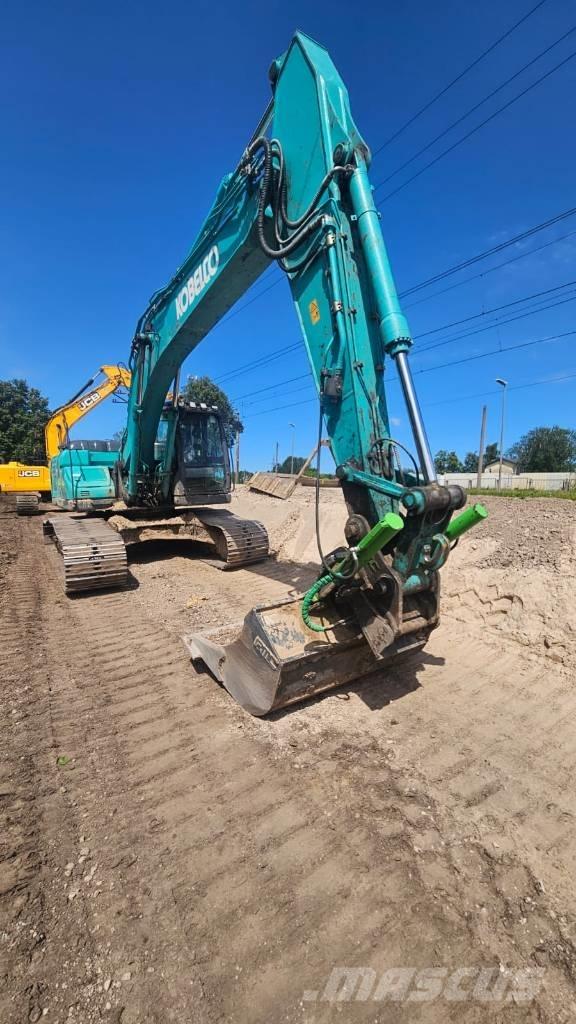 Kobelco SK 210 LC Pelle sur chenilles