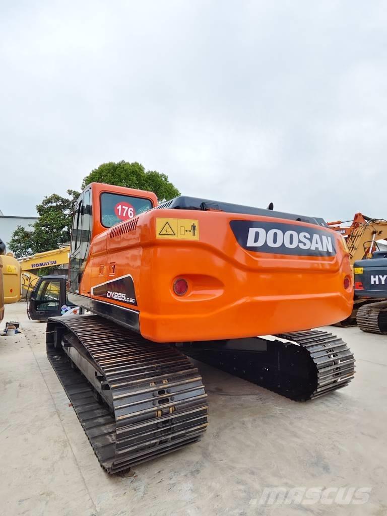 Doosan DX 225 LC-9C Pelle sur chenilles