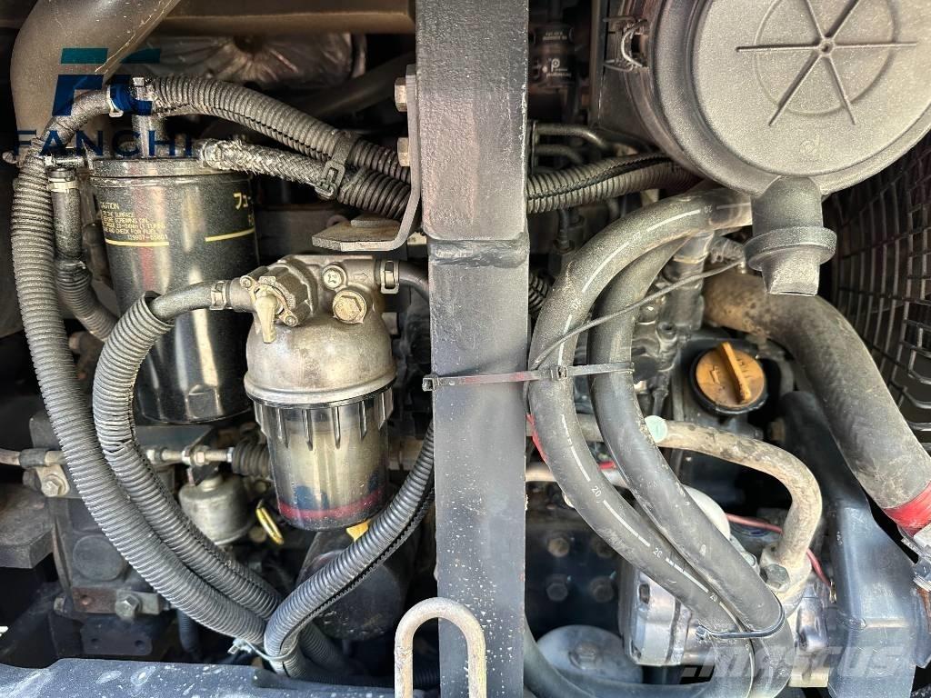 Hitachi 50U Pelle sur chenilles