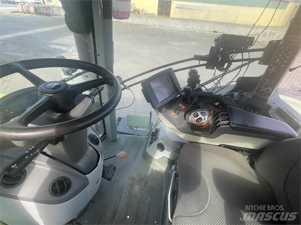 CLAAS AXION 830 Tracteur