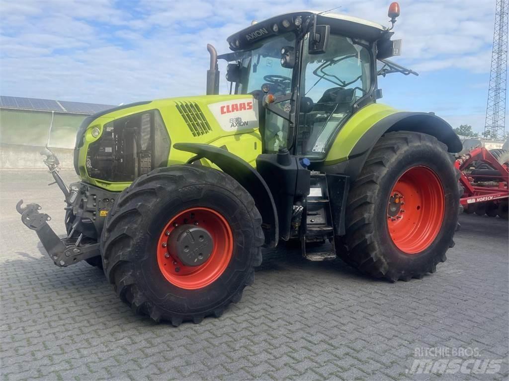 CLAAS AXION 830 Tracteur