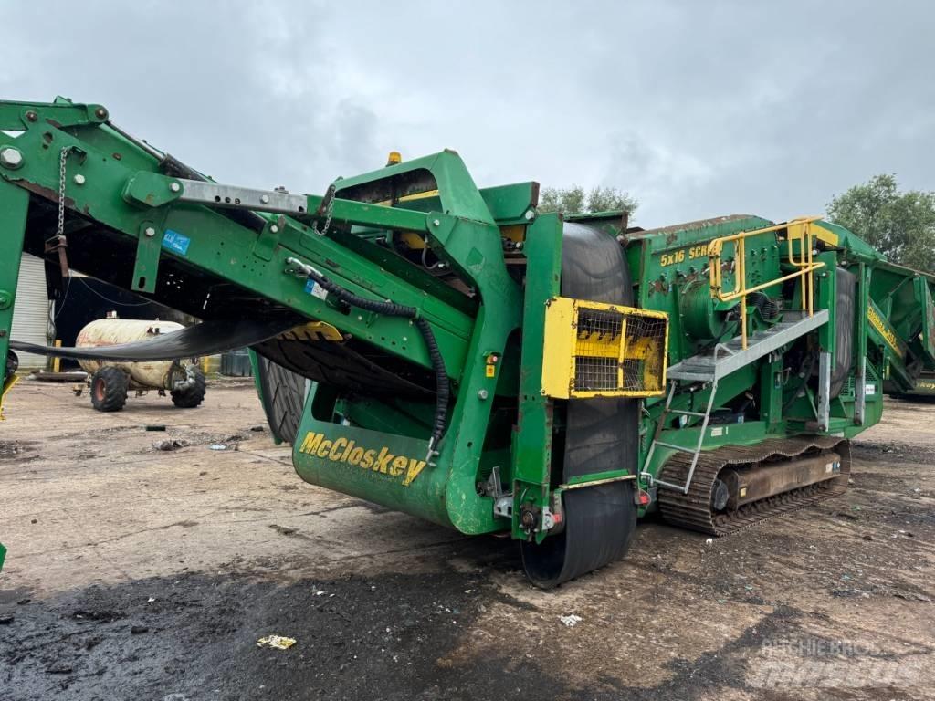 McCloskey R155 Cribles mobile