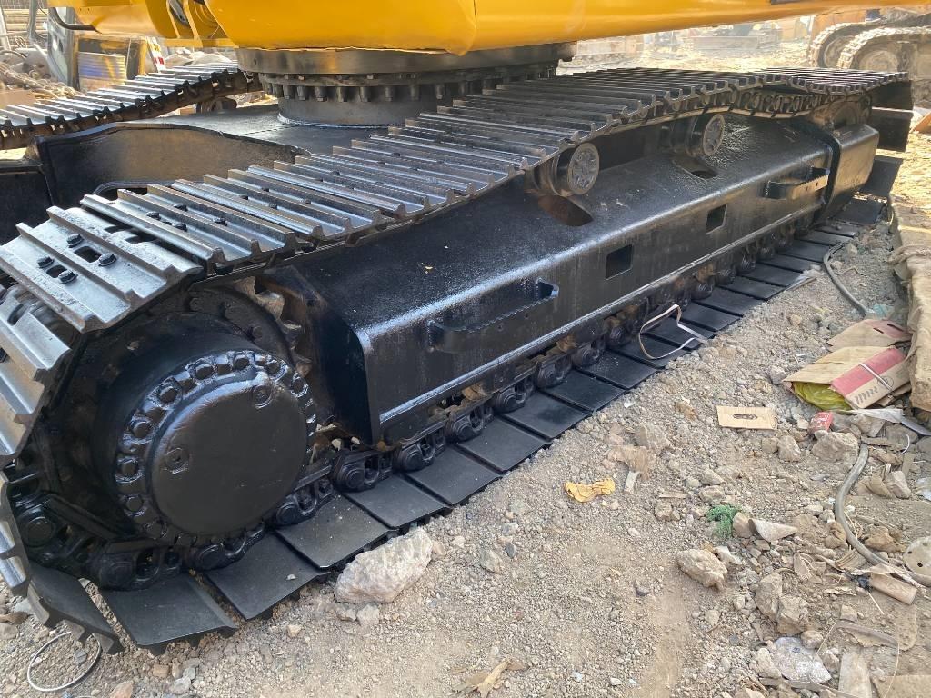 Komatsu PC240-7 Pelle sur chenilles