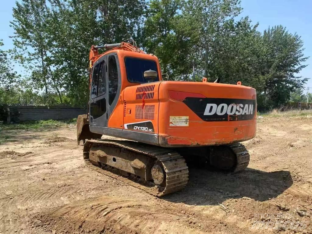 Doosan DX 130-9C Pelle sur chenilles