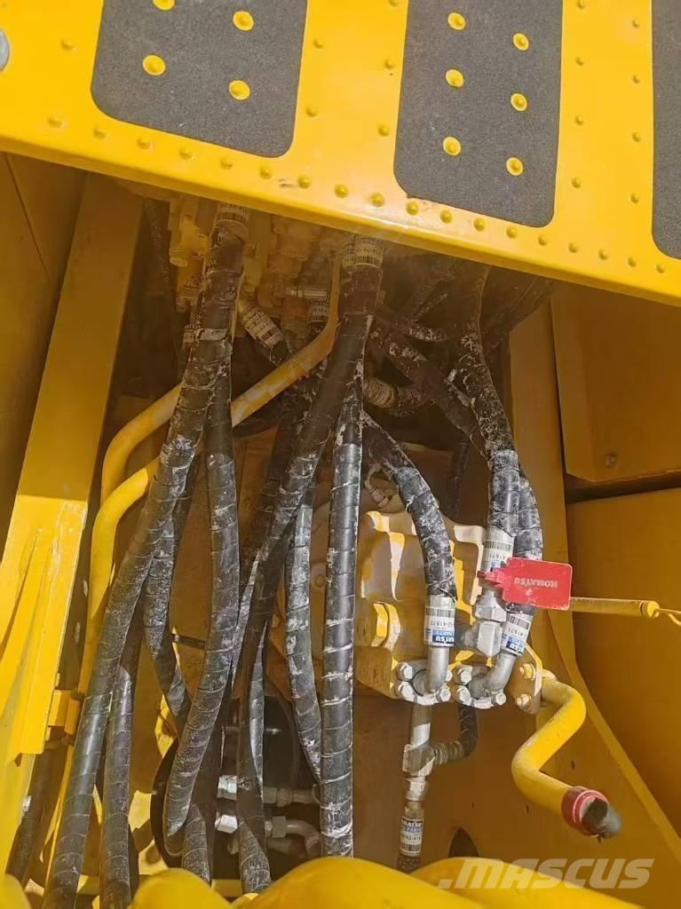 Komatsu 200-8 Pelle sur chenilles