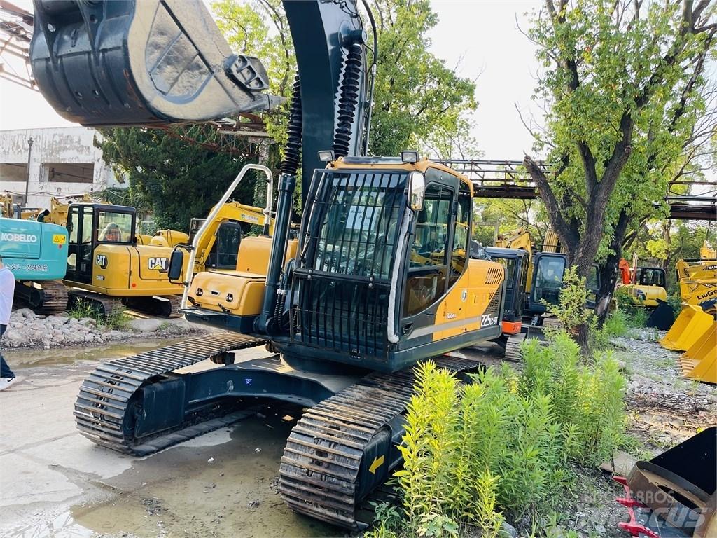 Hyundai 225 lc 9t Pelle sur chenilles