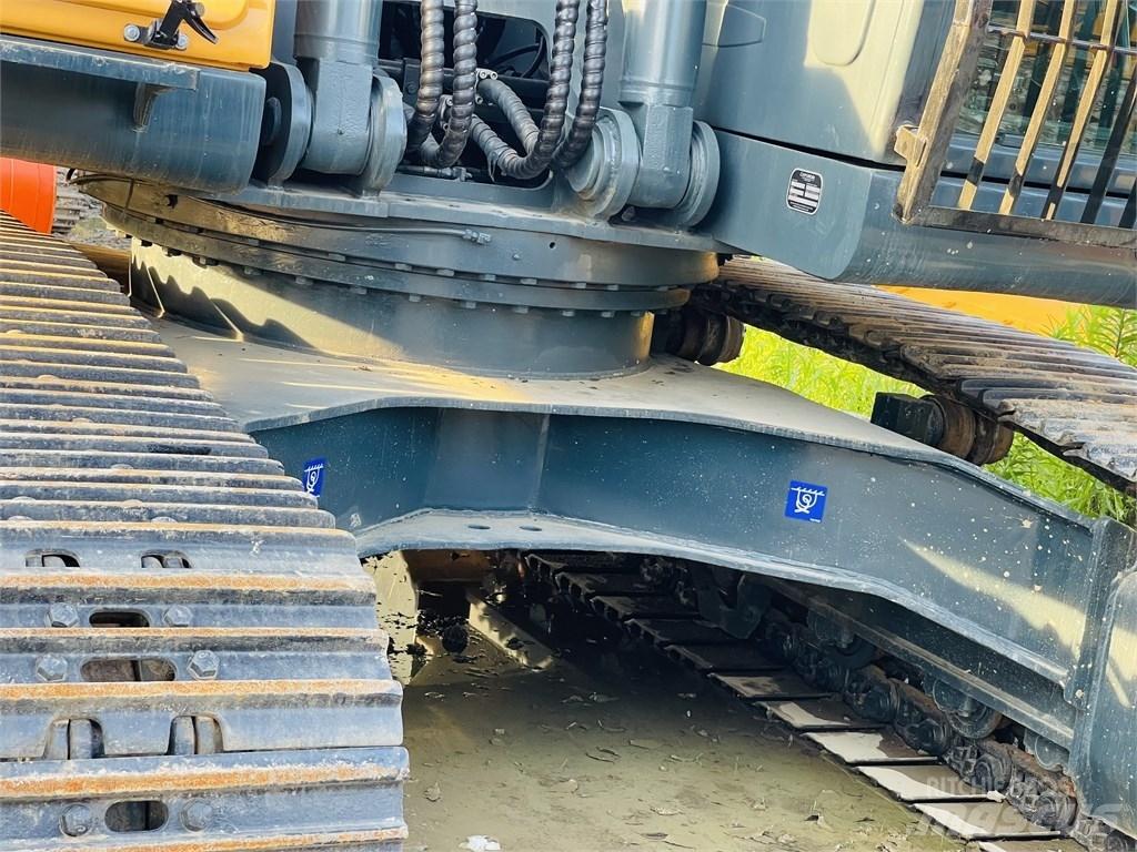 Hyundai 225 lc 9t Pelle sur chenilles