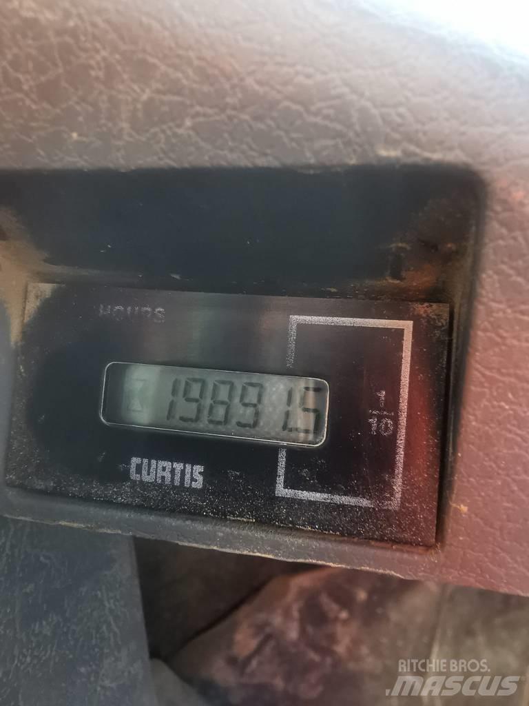 Doosan DL 400 Chargeuse sur pneus