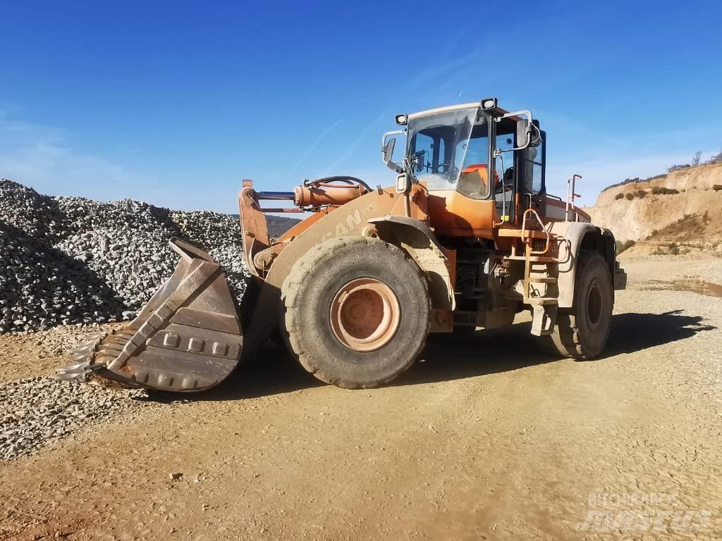 Doosan DL 400 Chargeuse sur pneus