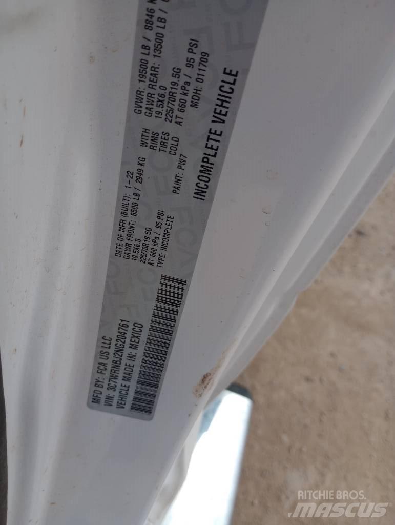 RAM 5500 Camion plateau