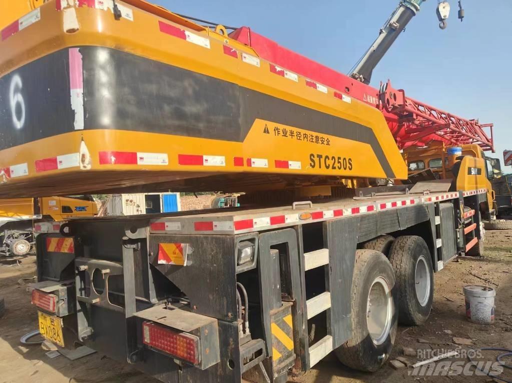Sany STC250S Palans, treuils et monte-charge