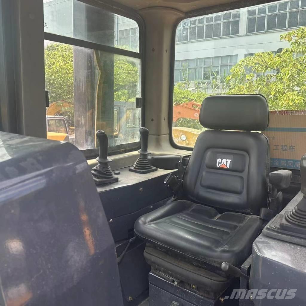CAT D 8 R Bouteurs sur chenilles